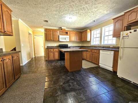 55 Delacerda Rd, Greensburg, LA 70441