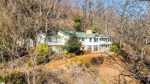 135 Valley View Lane, Tryon, NC 28782