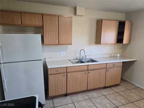 725 N 11th Street, Las Vegas, NV 89101