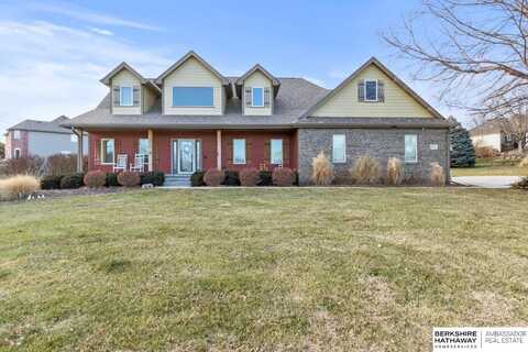 3808 Fox Ridge Drive, Bellevue, NE 68123