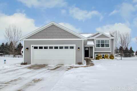 713 Chary Glen Drive NW, Kent City, MI 49330