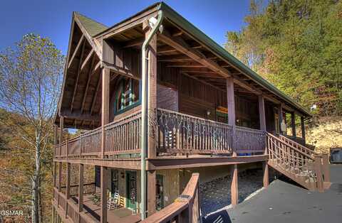 1339 Rocky Top Way, Townsend, TN 37882