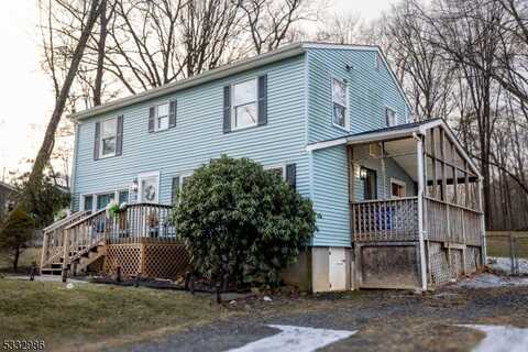 6 Walpack Dr, Hampton, NJ 07860