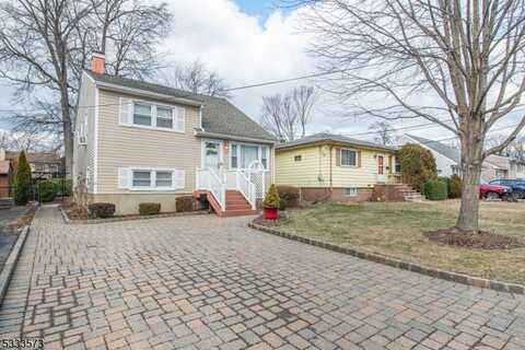 12 Glenwood Ave, Whippany, NJ 07034