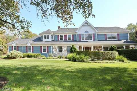 11 Garden Ct, Mahwah, NJ 07430