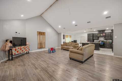11196 CR 35, Tyler, TX 75706