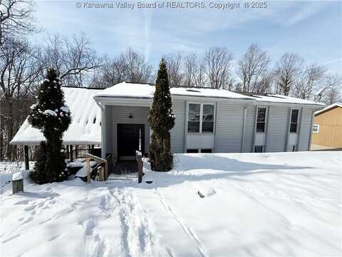 2079 Oakridge Drive, Charleston, WV 25311