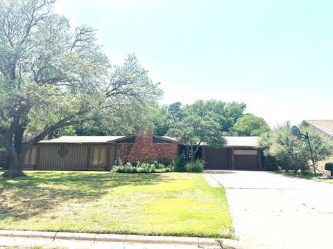 1111 Holliday Drive, Plainview, TX 79072