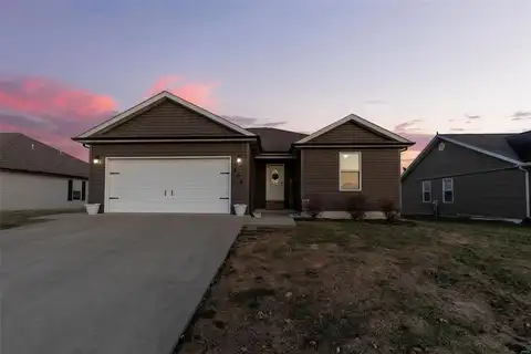 202 Sun Valley Court, Jackson, MO 63755