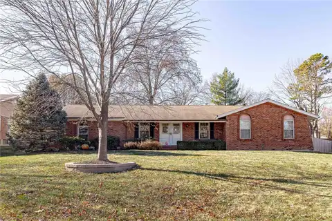 415 Mayfair Drive, Ballwin, MO 63011