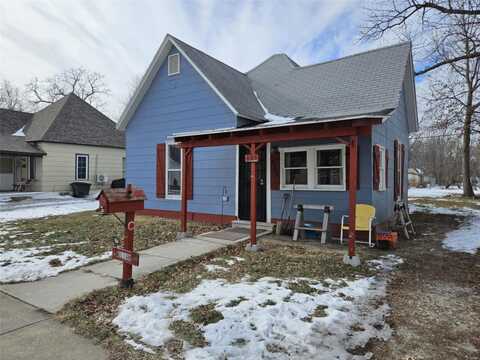 435 S Rollins, Centralia, MO 65240