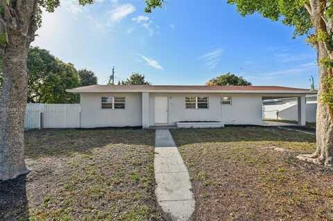 3912 NW 176th Ter, Miami Gardens, FL 33055