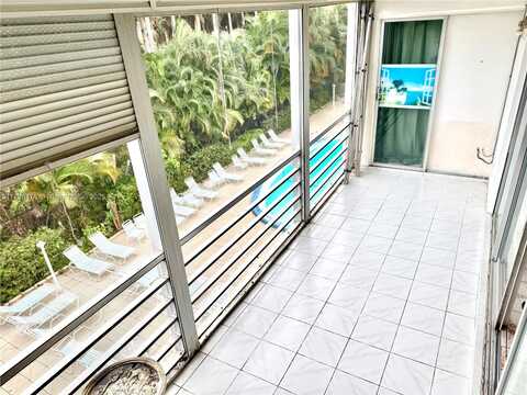 500 NE 14th Ave, Hallandale Beach, FL 33009
