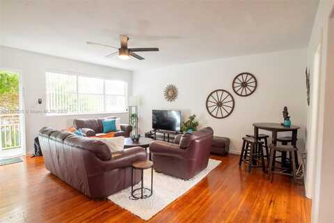 1265 Marseille Dr, Miami Beach, FL 33141