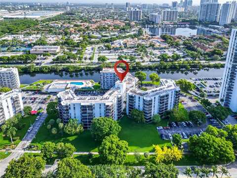 3475 N Country Club Dr, Aventura, FL 33180