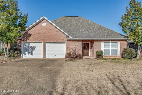 20 Spring Lake Circle, Pearl, MS 39208