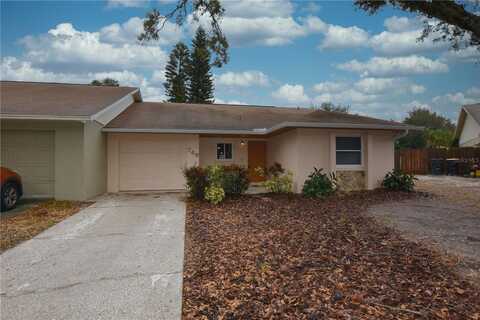 746 HIGHLAND GARDENS LANE, LAKELAND, FL 33813