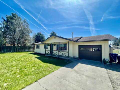 21005 Via Sandia Street, Bend, OR 97702