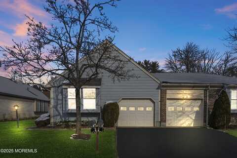 15b Betsy Ross Drive, Monroe, NJ 08831