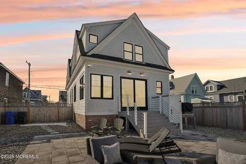 211 4th Street, Beach Haven, NJ 08008