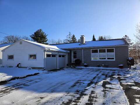 1355 State Street, Veazie, ME 04401