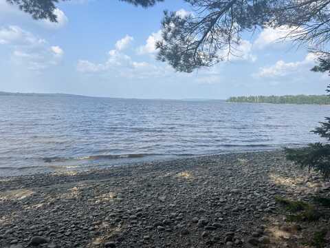 40 Jesses Beach Way, Ellsworth, ME 04605