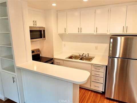 5585 Pacific Coast Highway, Long Beach, CA 90804