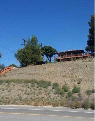 2 Vacation Drive, Canyon Lake, CA 92587