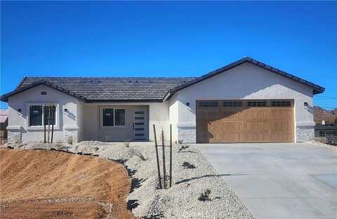 16230 Quantico Road E, Apple Valley, CA 92307