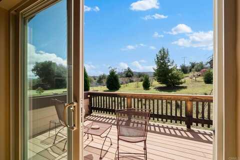 27369 Bobcat Trail, Santa Ysabel, CA 92070