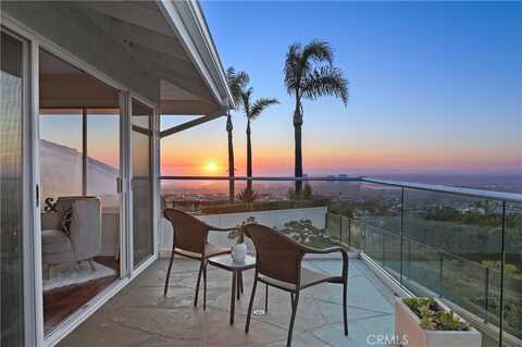 66 Drakes Bay Drive, Corona del Mar, CA 92625