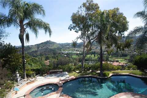 24508 Park Granada, Calabasas, CA 91302
