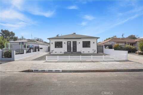 13908 Hamlin Street, Van Nuys, CA 91401