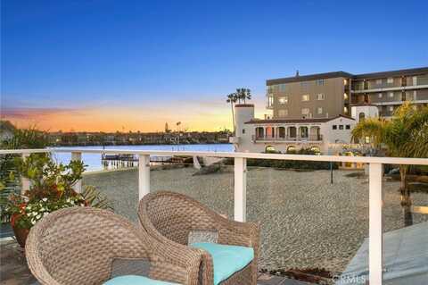 2616 Cove Street, Corona del Mar, CA 92625