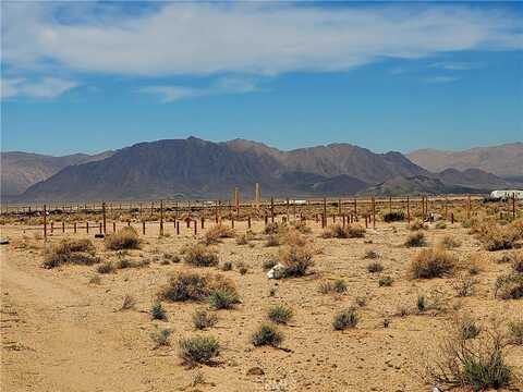 4 Fairlaine Rd. (Near), Lucerne Valley, CA 92356