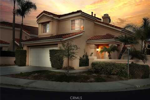 2 Bormes, Irvine, CA 92614