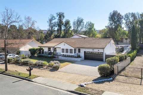 922 Carefree Drive, Simi Valley, CA 93065