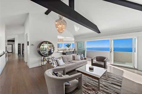 766 Pelican, Laguna Beach, CA 92651