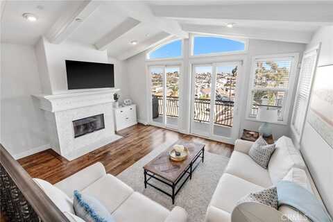 1704 Harper Avenue, Redondo Beach, CA 90278