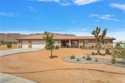 16323 Shirwaun Road, Apple Valley, CA 92307