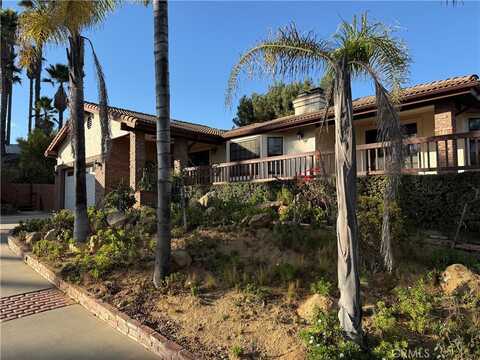 1677 S Hill Avenue, Fallbrook, CA 92028