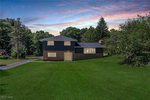 3934 Harris Road, Broadview Heights, OH 44147