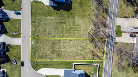 5599 Shadow Ridge Circle NW, North Canton, OH 44720