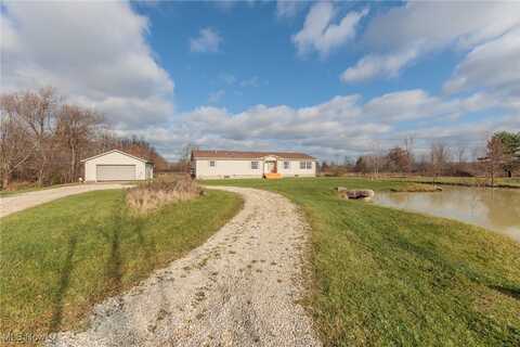 7577 Center Road, Valley City, OH 44280