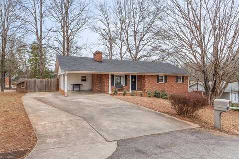 209 Sharon Lane, Randleman, NC 27317