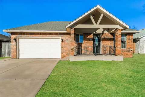 817 NW 17th Street, Moore, OK 73105