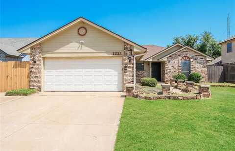 1221 NE 23rd Street, Moore, OK 73160