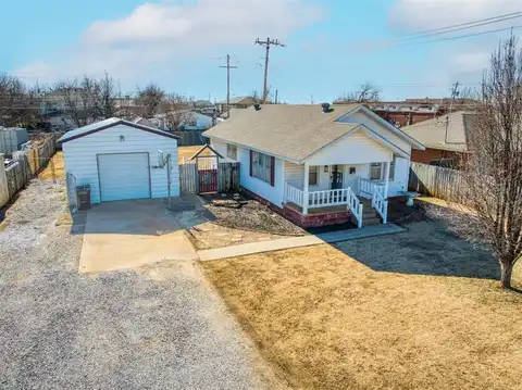 124 NE 3rd Street, Moore, OK 73160