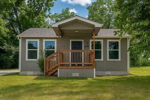 1206 W Hanna Street, Denison, TX 75020