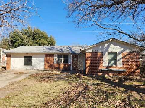 2633 Crestbrook Lane, Grand Prairie, TX 75052